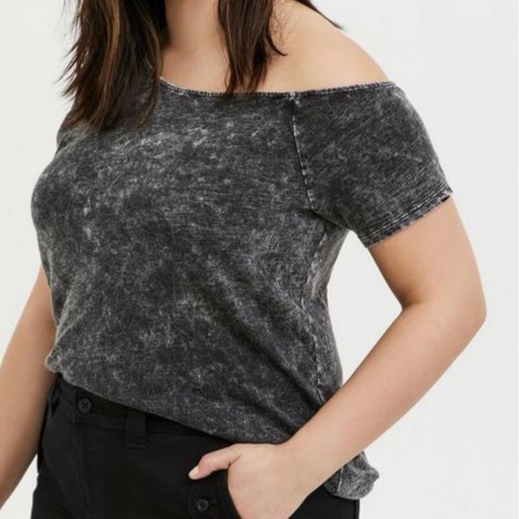 🩶 Black Washed Off Shoulder Tee 🩶 - Picture 3 of 3